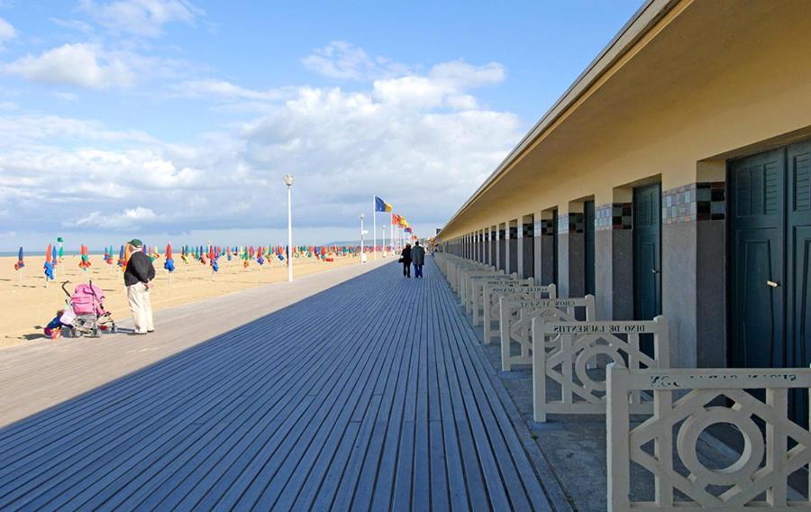 "Magnifique 2 Pieces Deauville" Piscine Et Jardin Luaran gambar