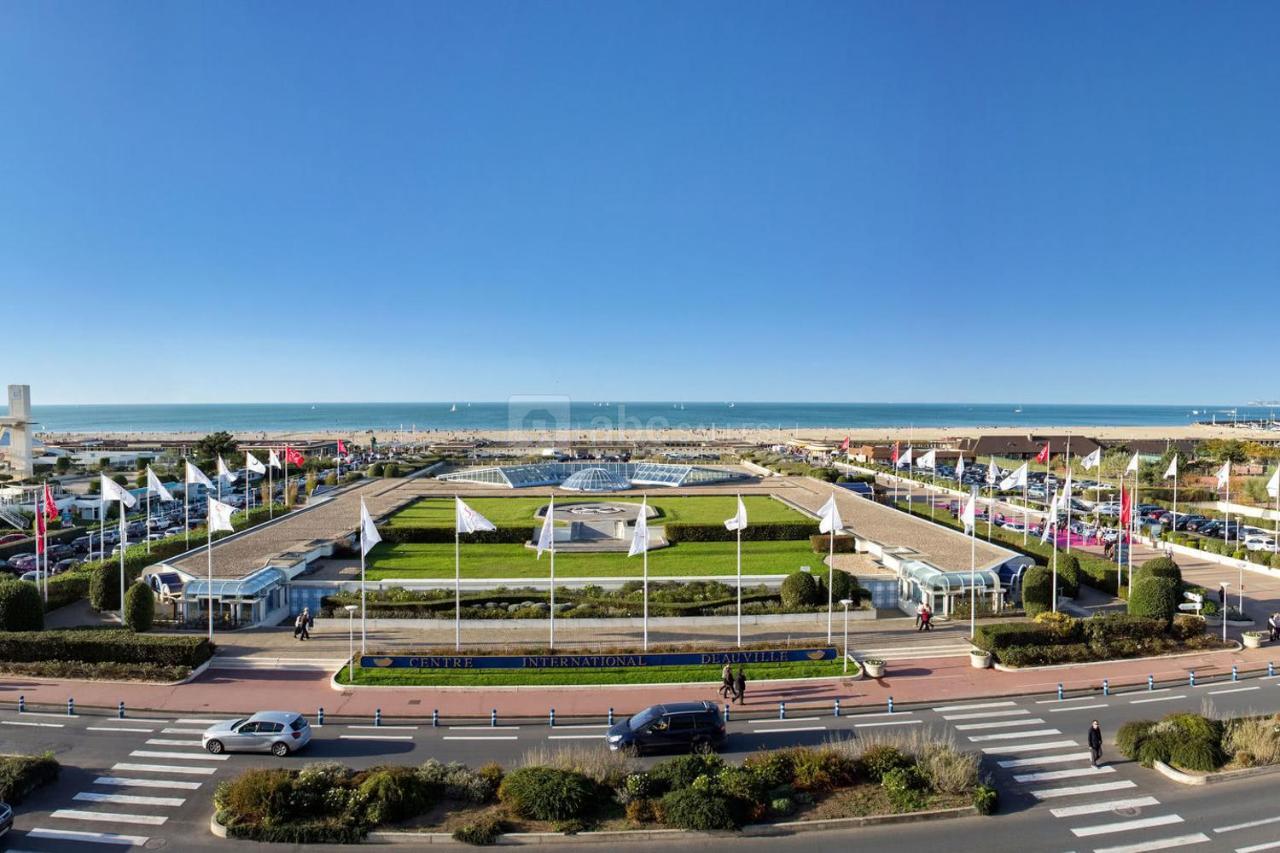 "Magnifique 2 Pieces Deauville" Piscine Et Jardin Luaran gambar