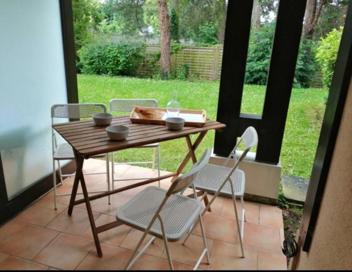 "Magnifique 2 Pieces Deauville" Piscine Et Jardin Luaran gambar