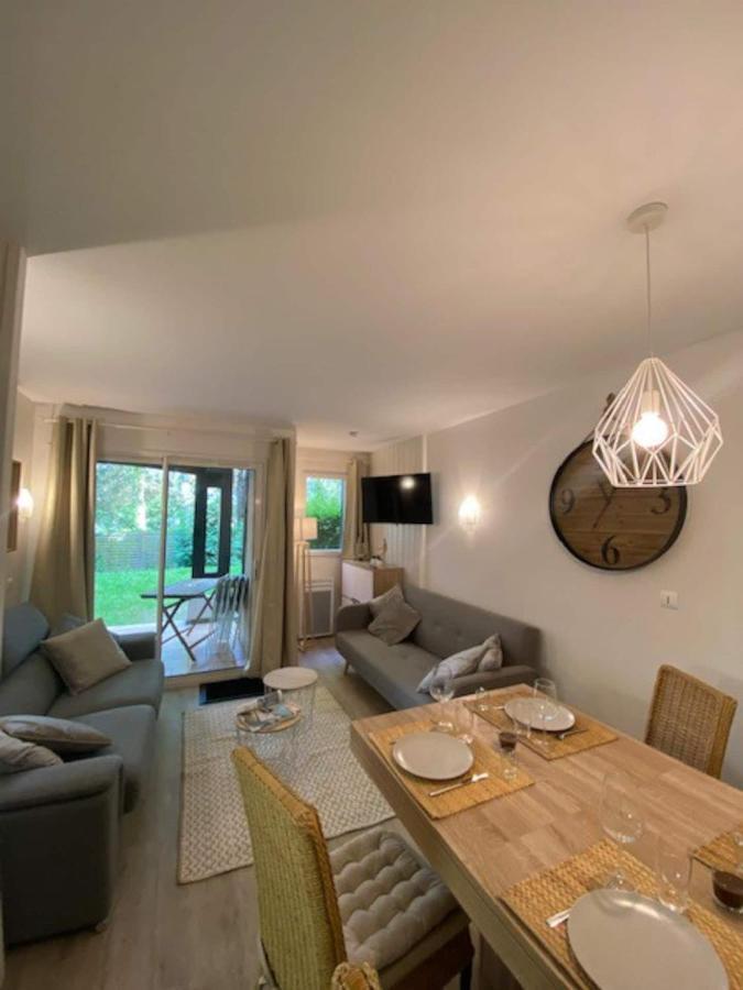 "Magnifique 2 Pieces Deauville" Piscine Et Jardin Luaran gambar